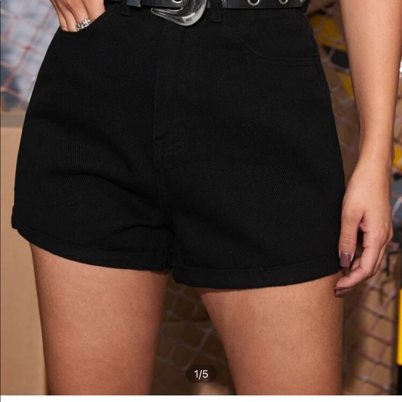 Black jean shorts - Picture 1 of 2